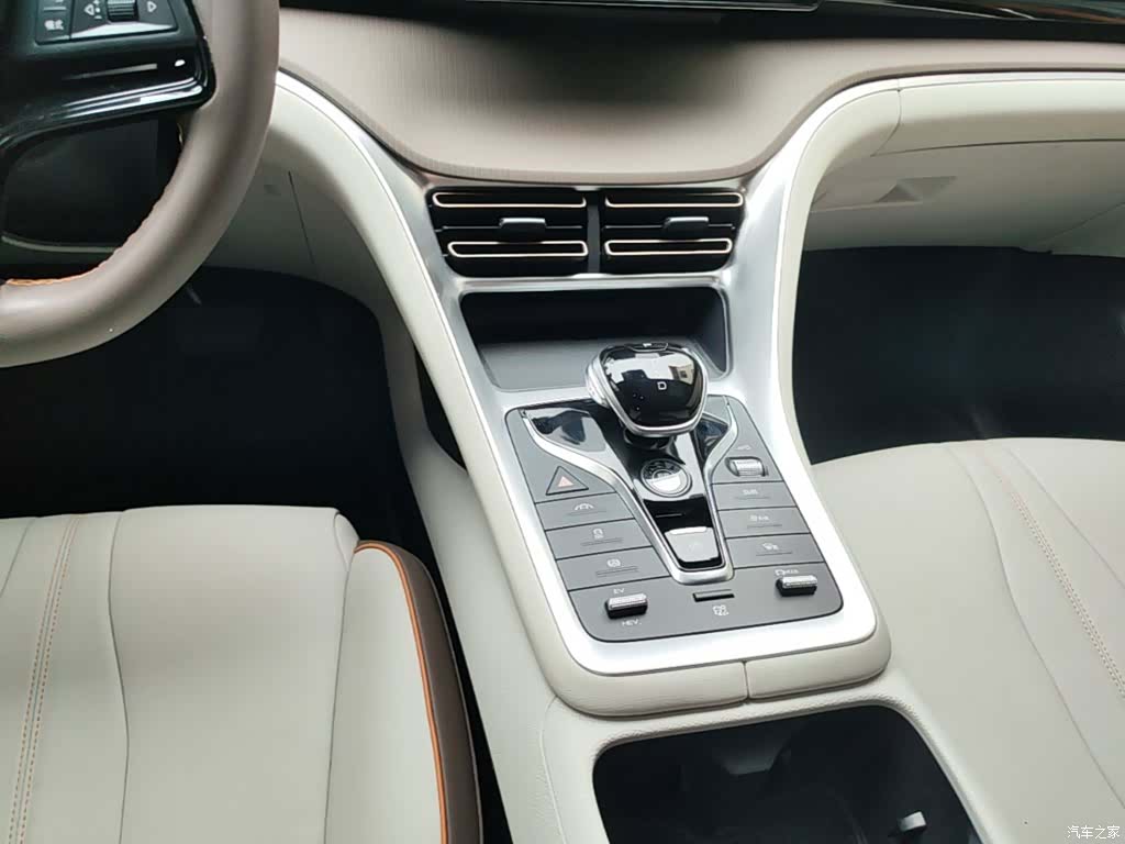 BYD Song, 2022 14