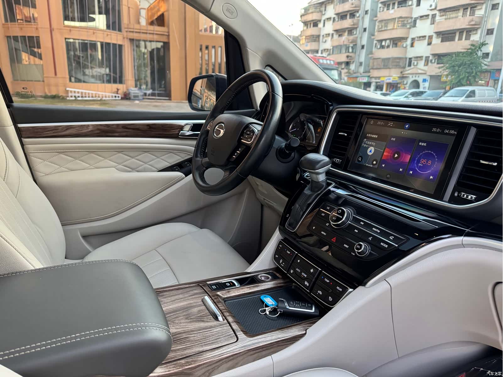 Trumpchi M8, 2019 11