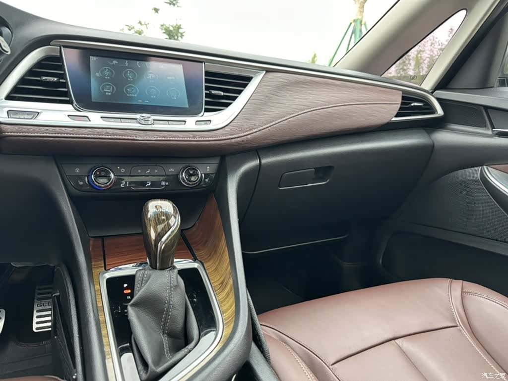 Buick GL6, 2018 10