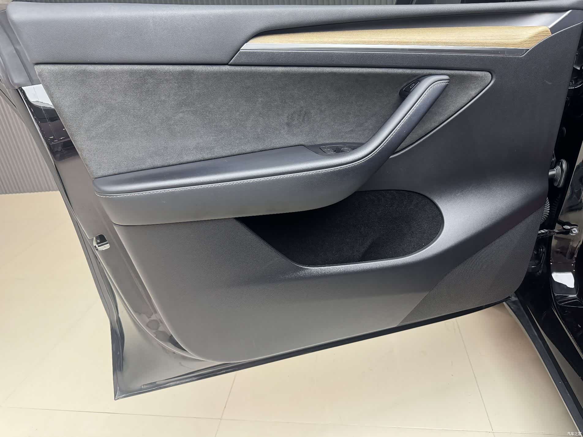 Tesla Model Y, 2022 9