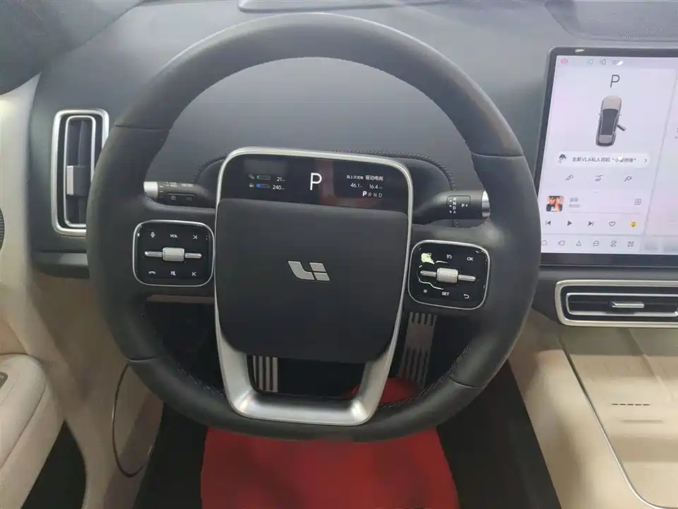 Li Auto Ideal L6