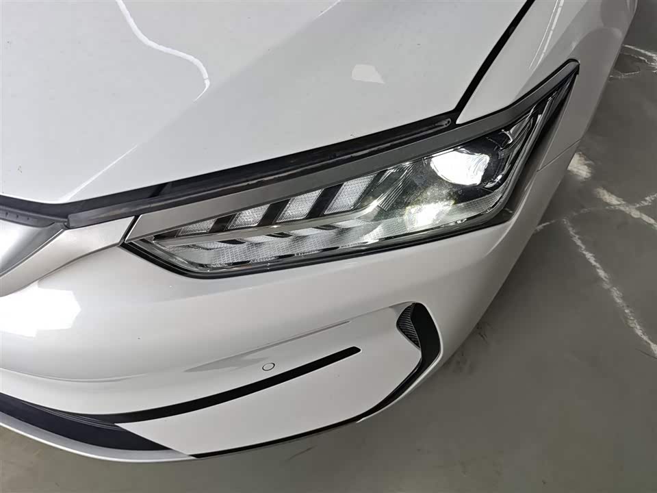 BYD Qin Yuan BYD Qin Yuan