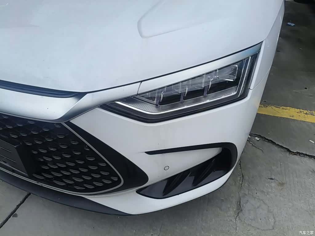 BYD Han, 2022 24