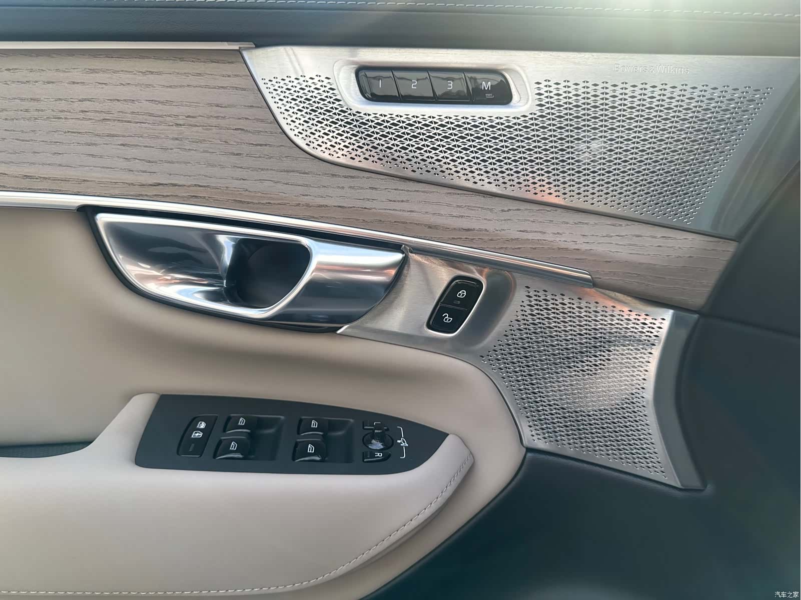 Volvo XC90, 2025 16