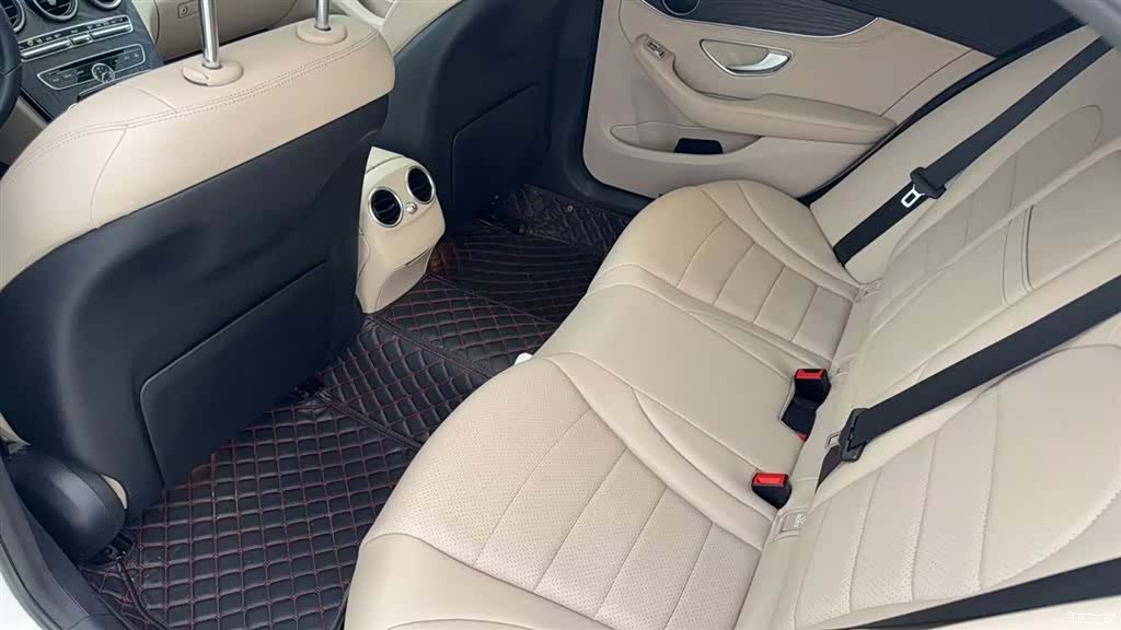 Mercedes-Benz C-Class, 2015 3