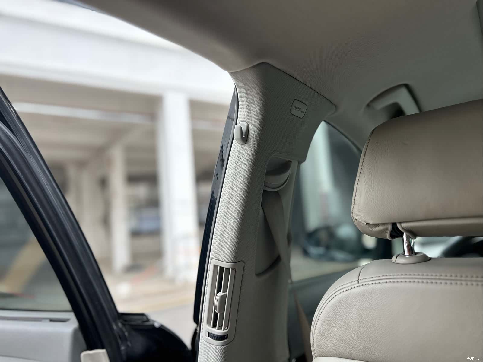Audi A6L, 2010 21