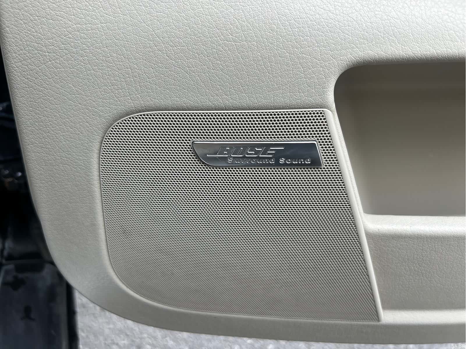 Audi A6L, 2010 34