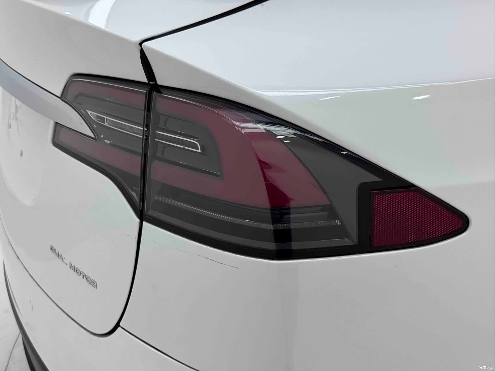 Tesla Model X, 2021 14