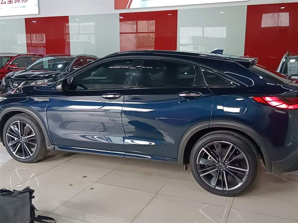 Infiniti QX55