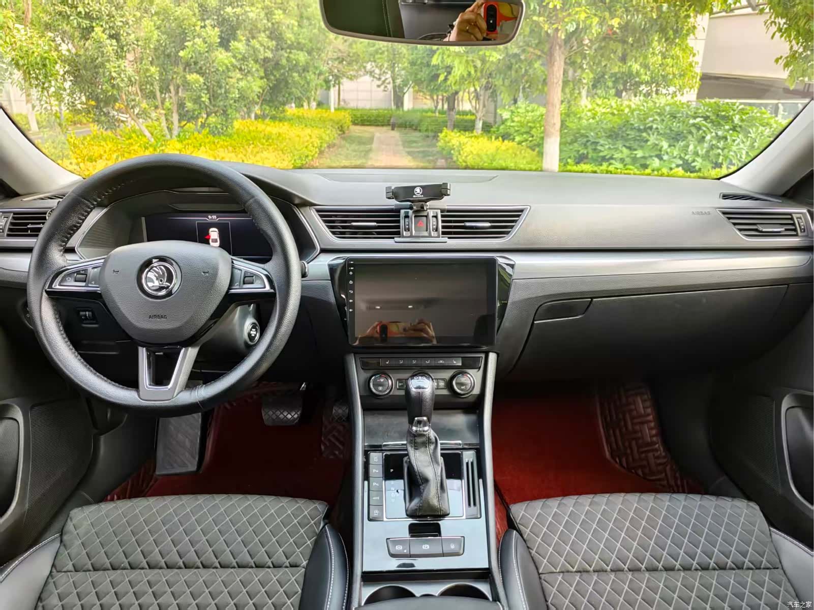 Skoda Superb, 2019 8