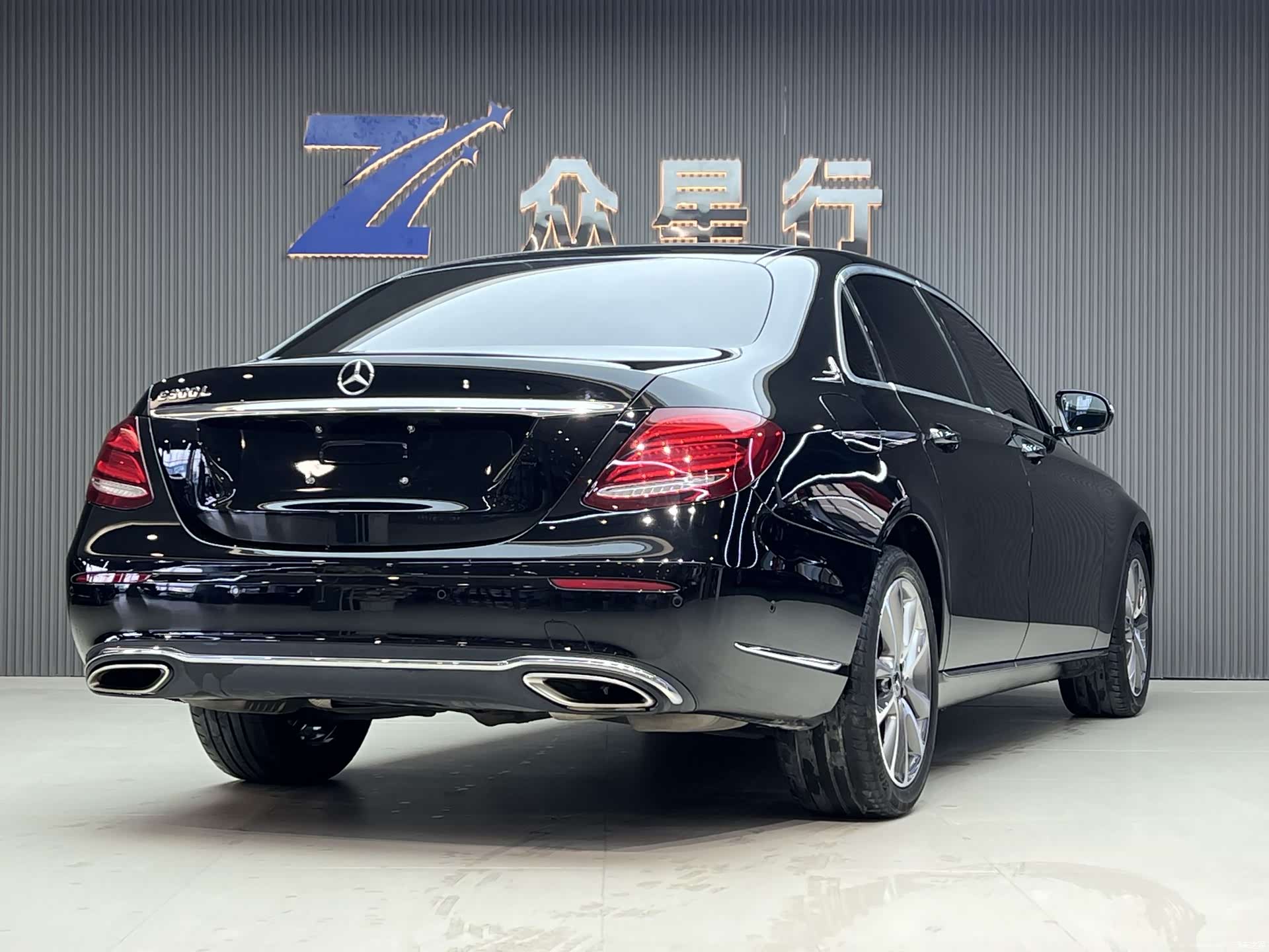 Mercedes-Benz E-Class, 2019 3