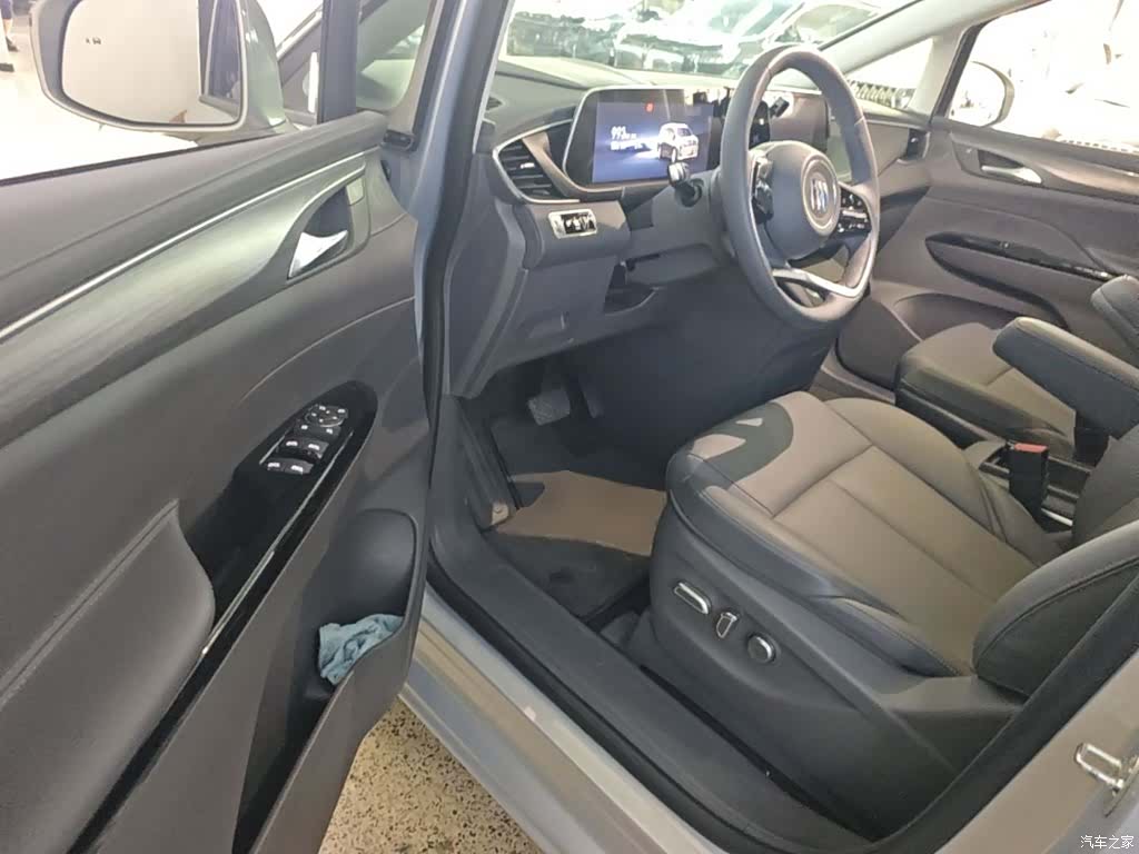 Buick GL8, 2025 16