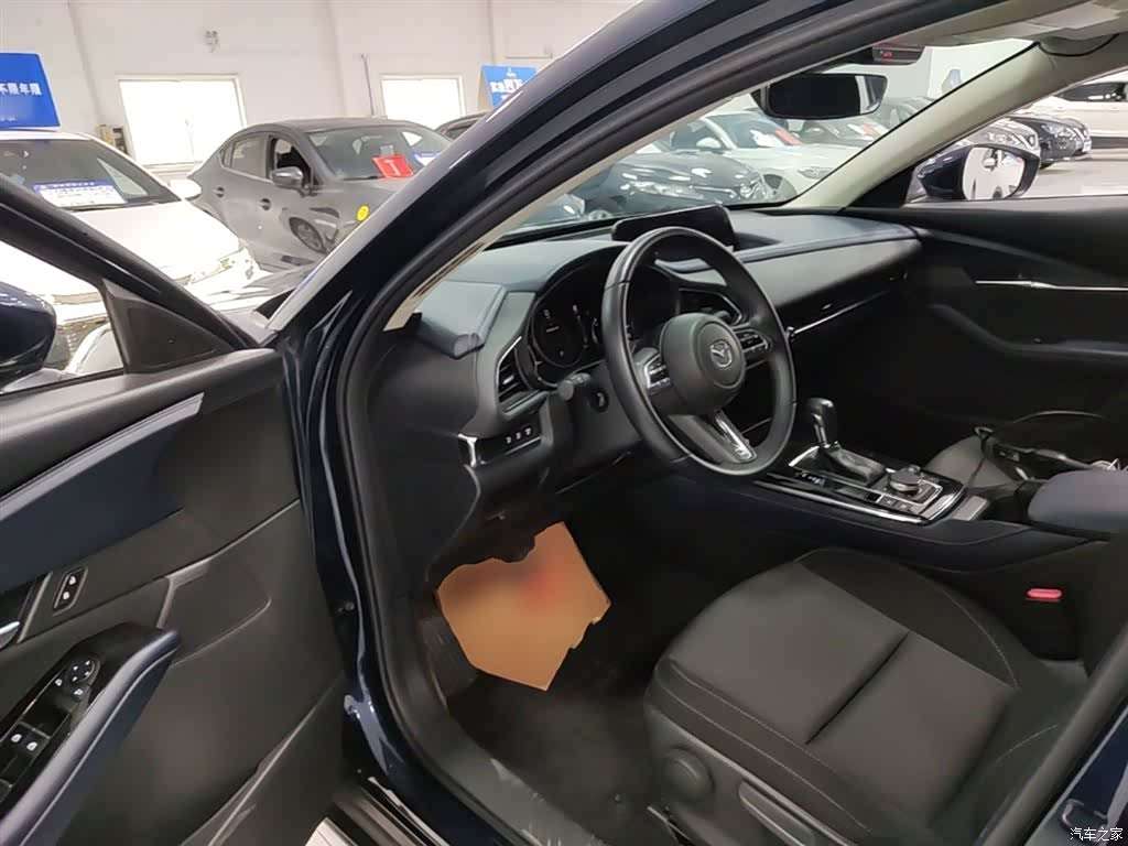 Mazda CX-30, 2021 16