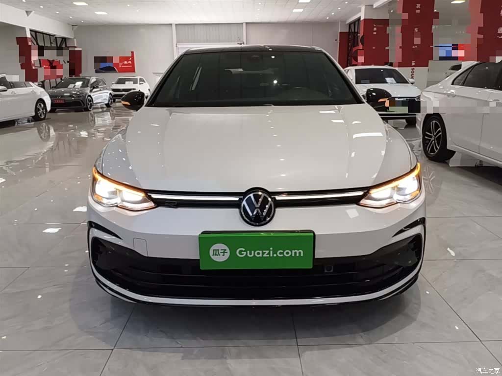 Volkswagen Golf, 2021 3