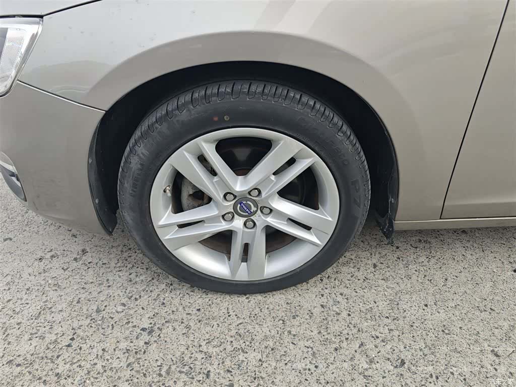 Volvo S60, 2014 23