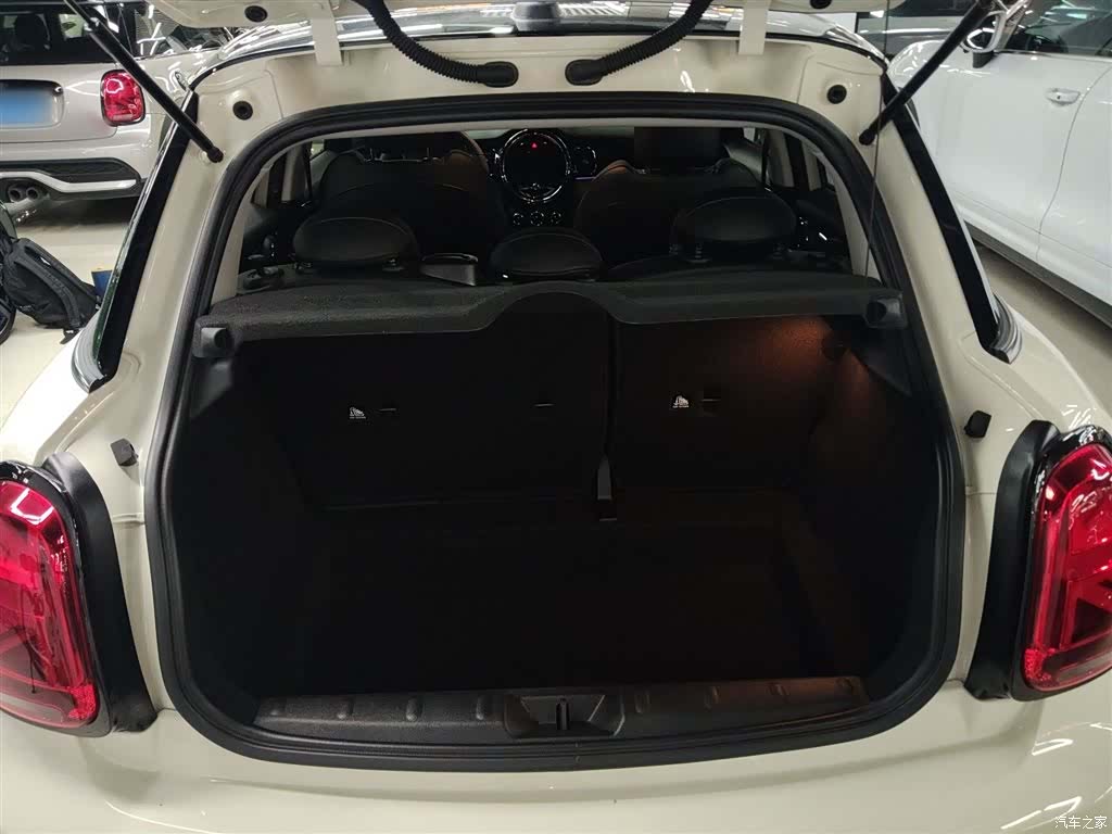Mini Cooper, 2022 19