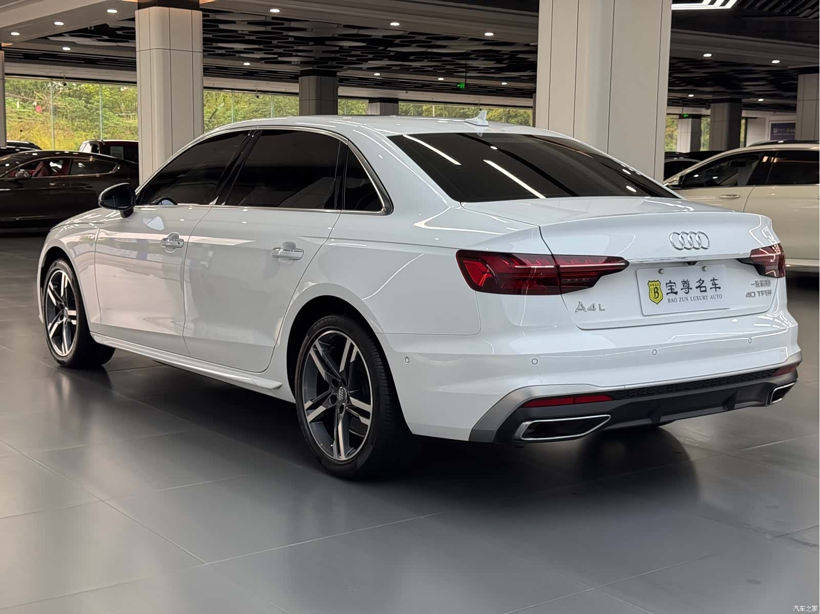 Audi A4L, 2021 4