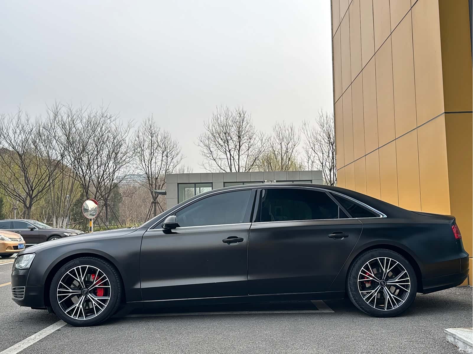 Audi A8L, 2011 10