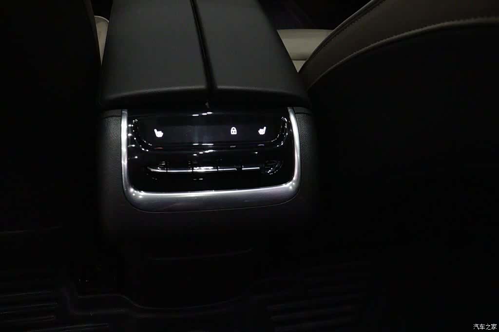 Buick Enclave, 2023 10