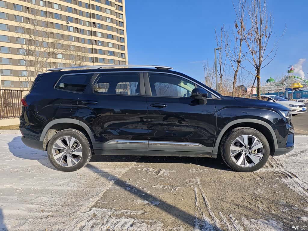 Geely Haoyue, 2022 16