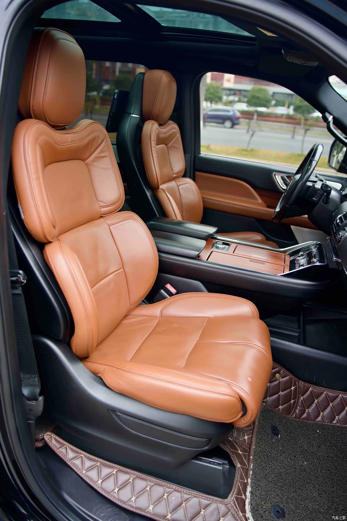 Lincoln Navigator, 2019 12