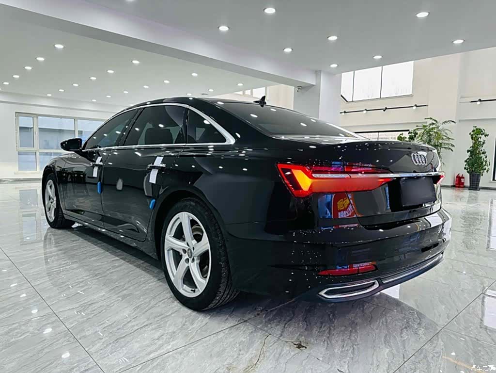 Audi A6L, 2019 все фото