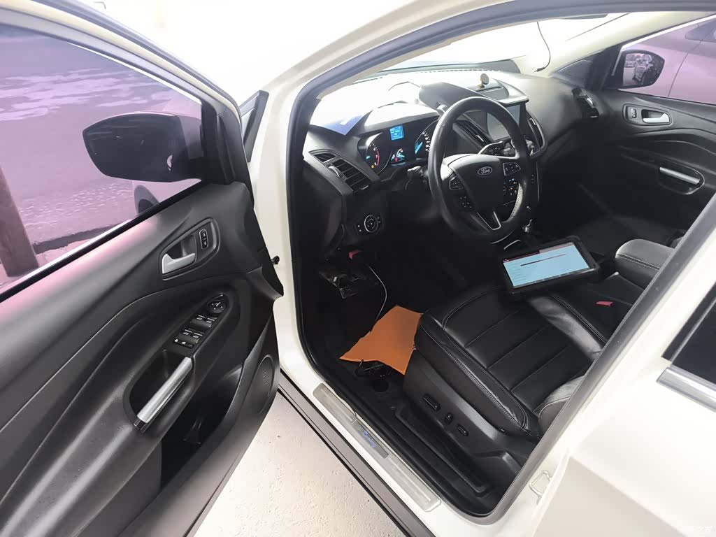 Ford Kuga, 2016 16