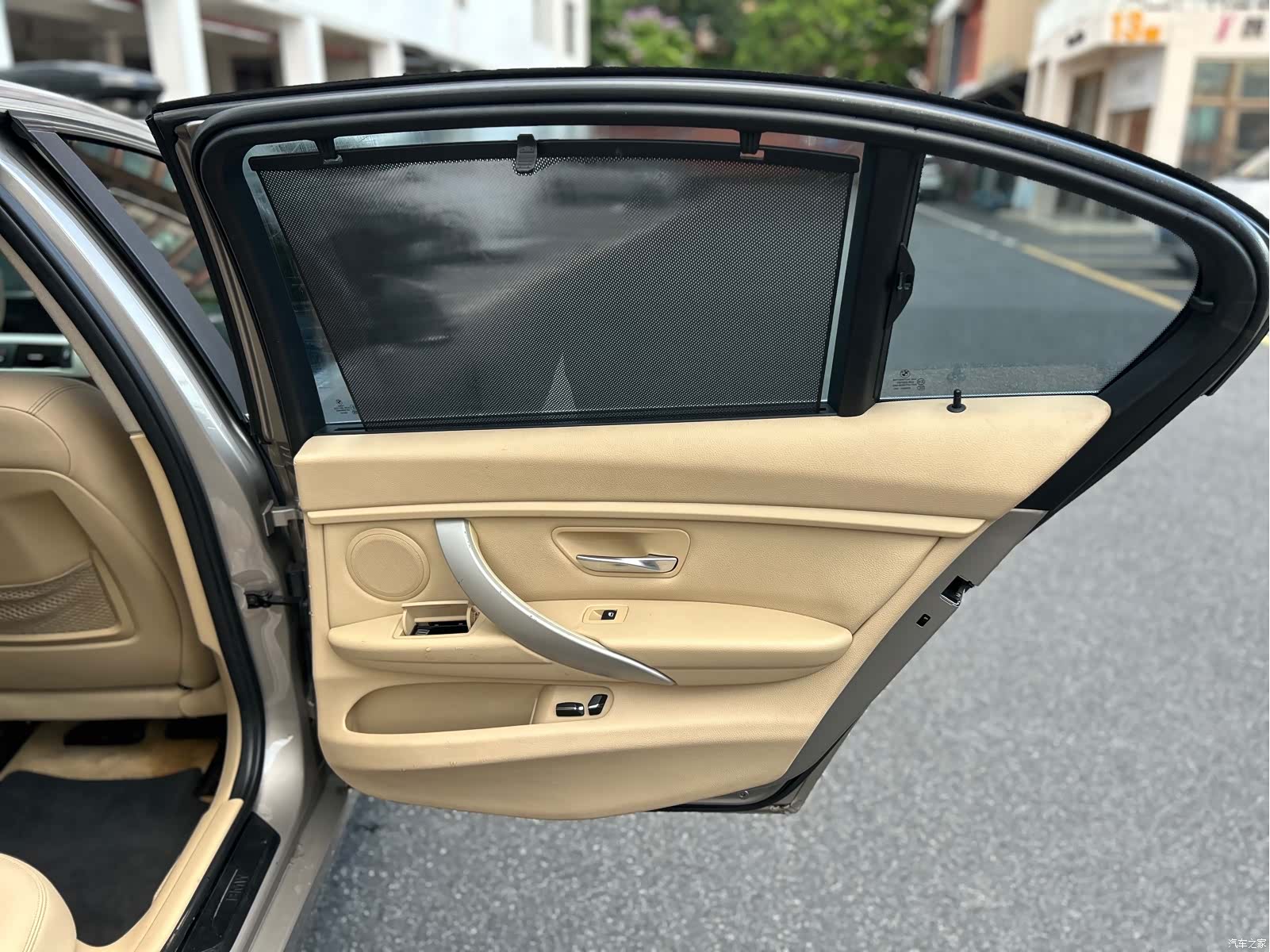 BMW 3 Series, 2015 24