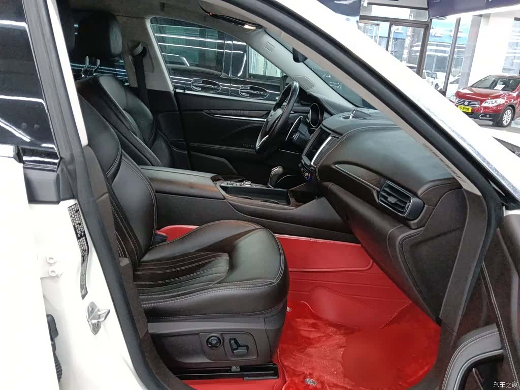 Maserati Levante, 2017 25