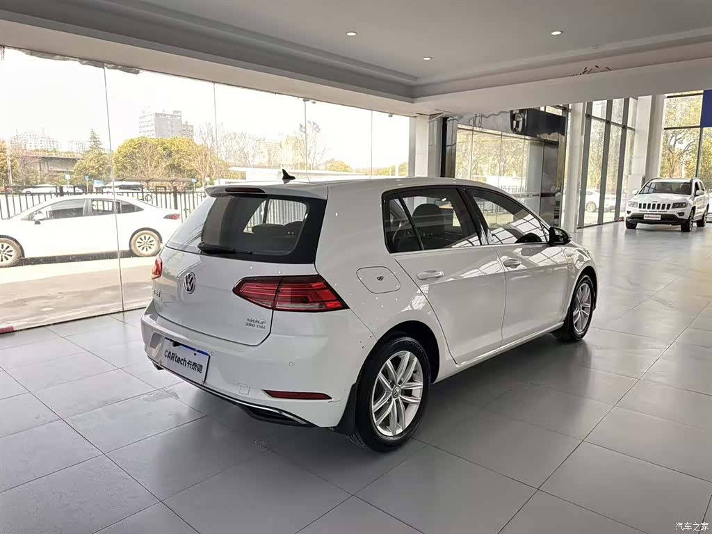 Volkswagen Golf, 2019 4