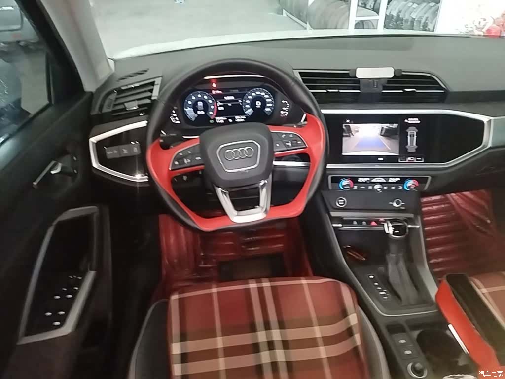 Audi Q3, 2021 11