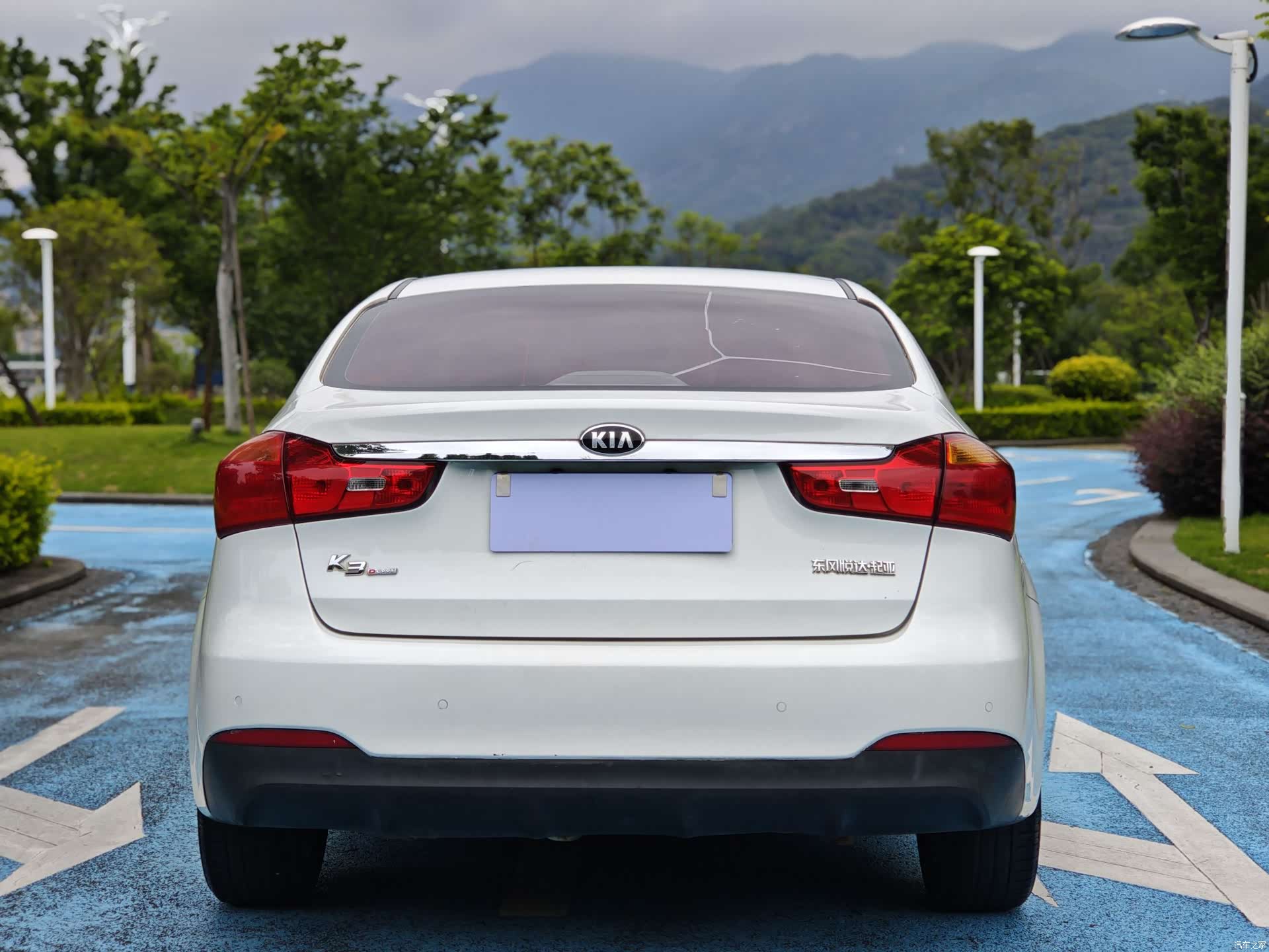 Kia K3, 2014 4