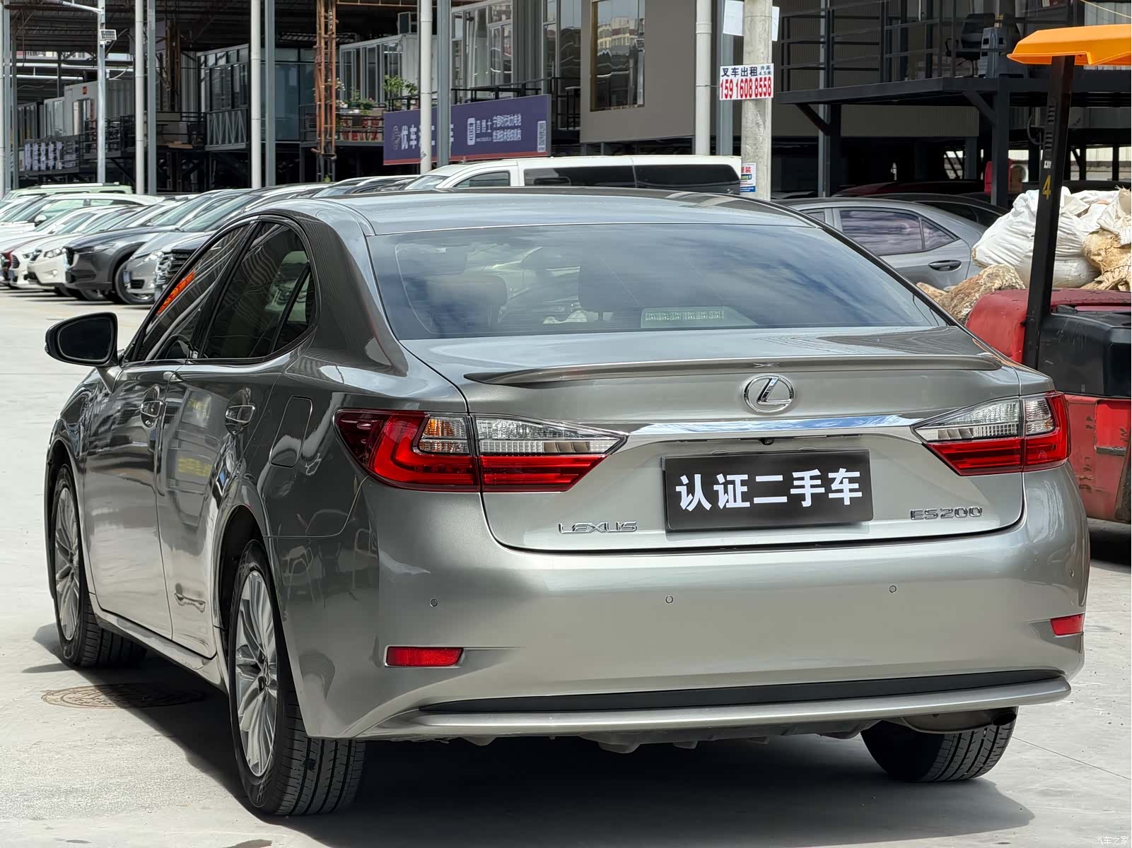 Lexus ES, 2015 6