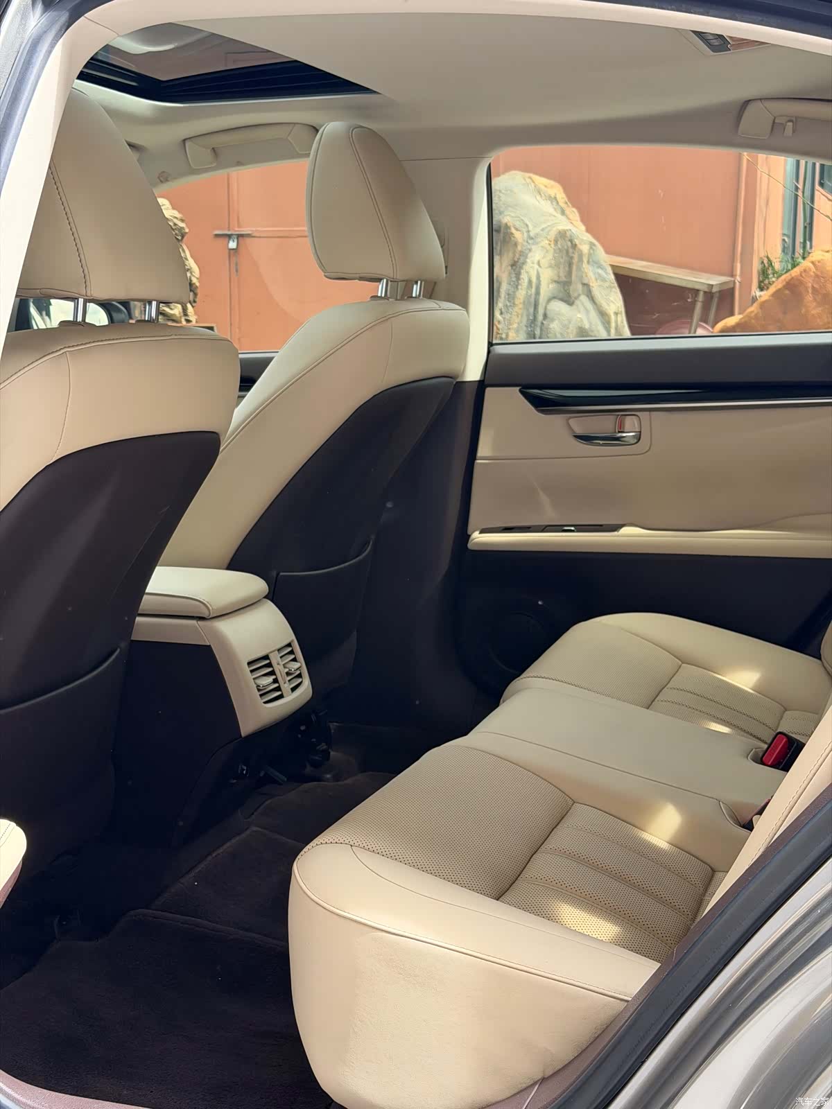 Lexus ES, 2015 8