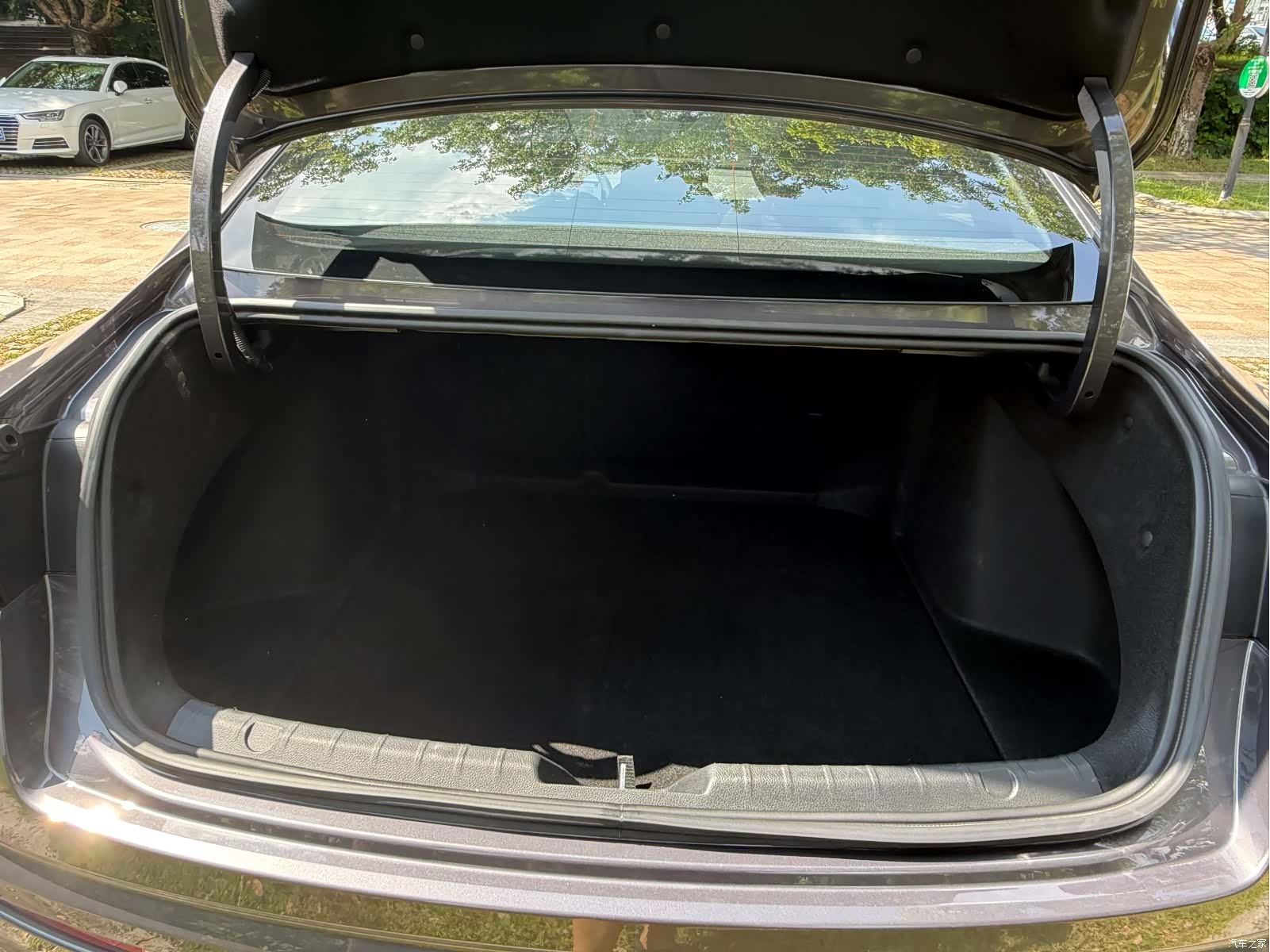 Geely Preface, 2024 20
