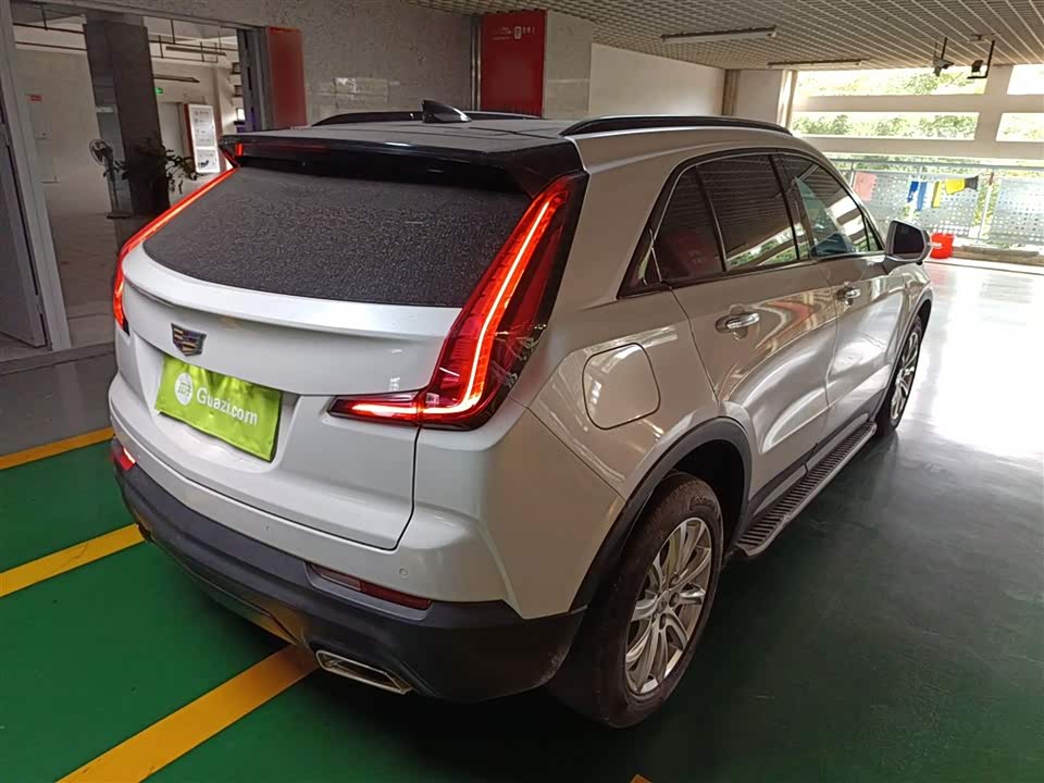 Cadillac XT4