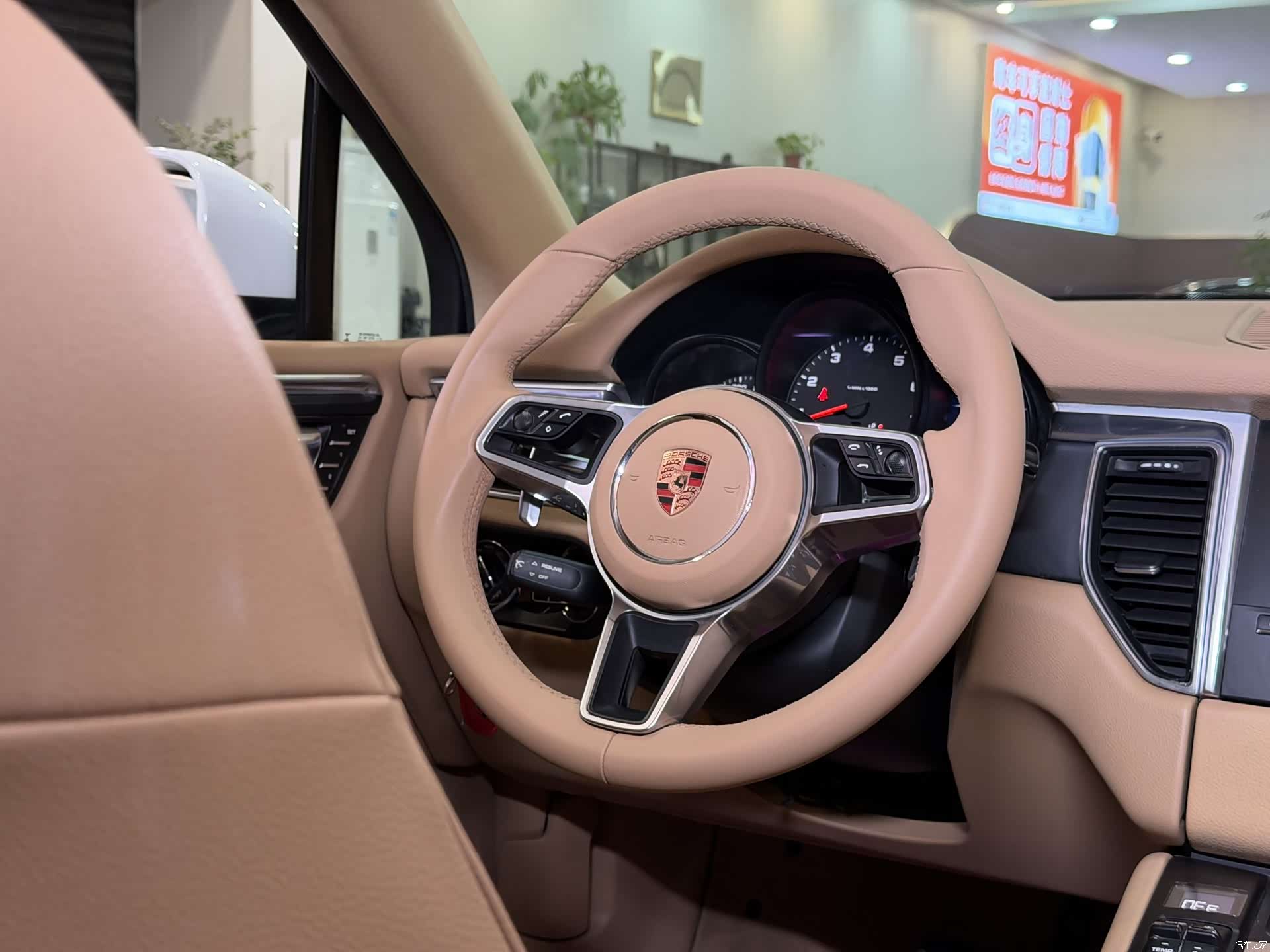 Porsche Macan, 2017 11