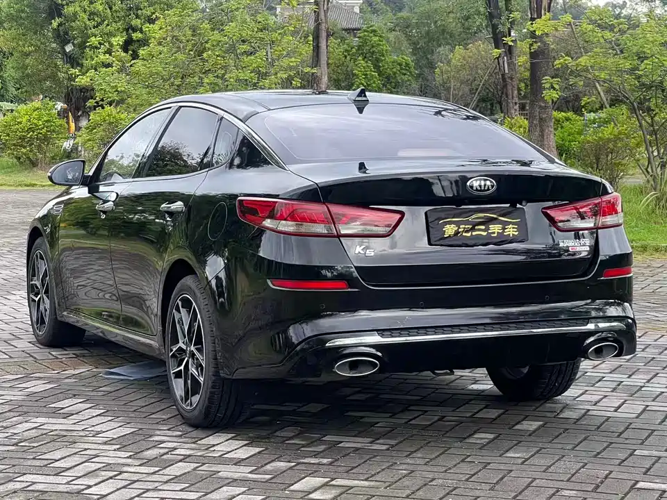Kia K5