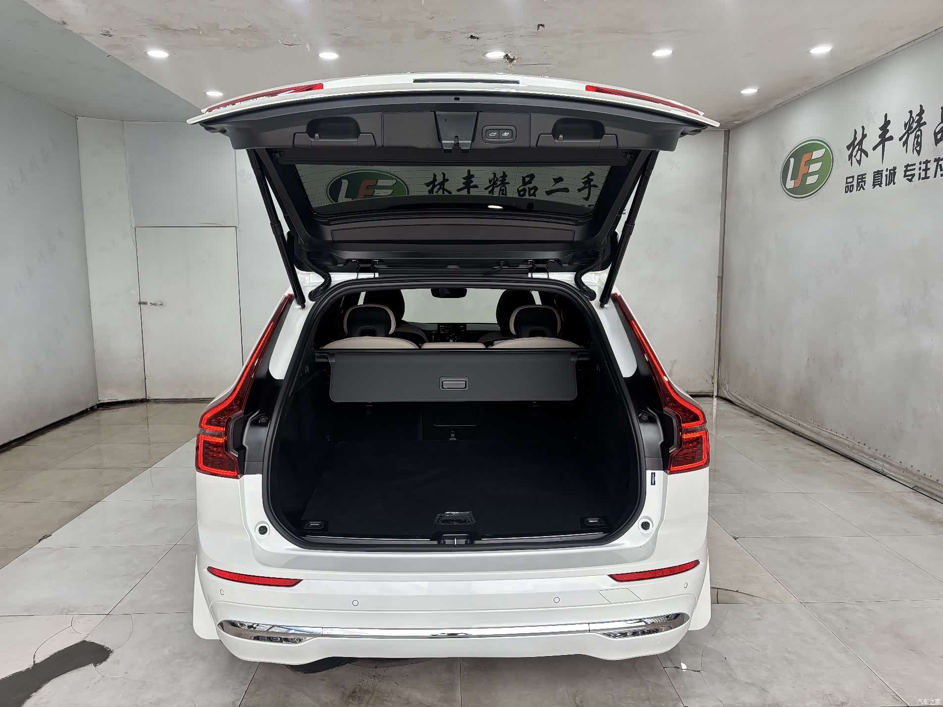 Volvo XC60, 2025 26