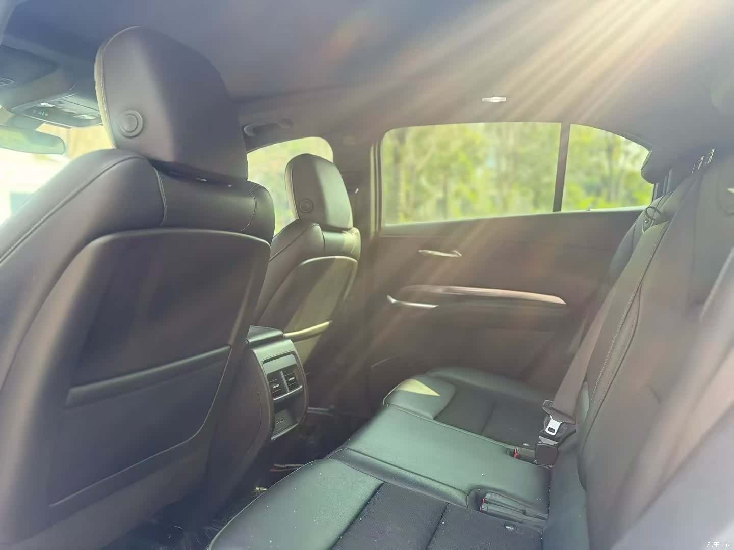 Cadillac XT4, 2021 6