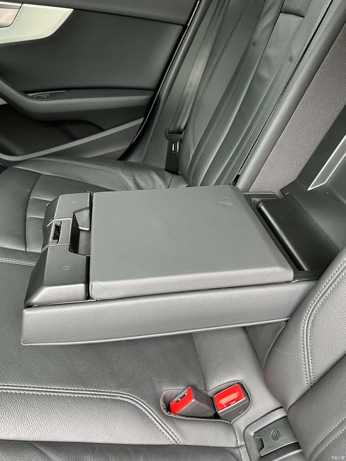 Audi A4L, 2019 17