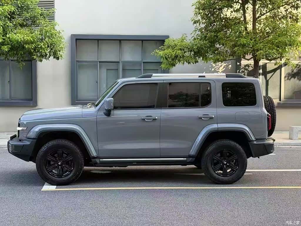 Tank 300, 2022 4