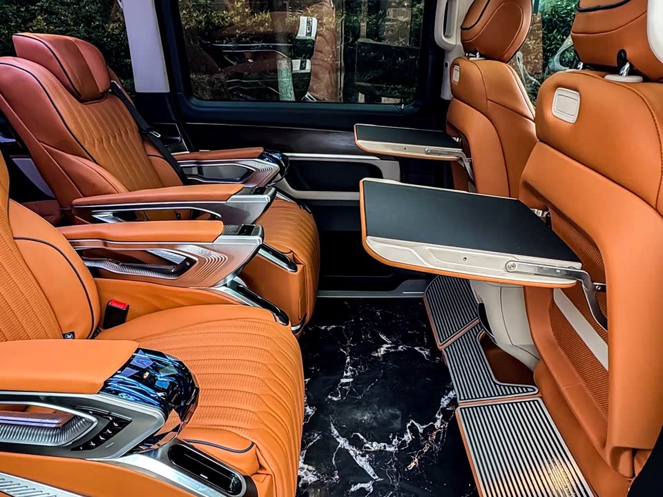 Mercedes-Benz V-class