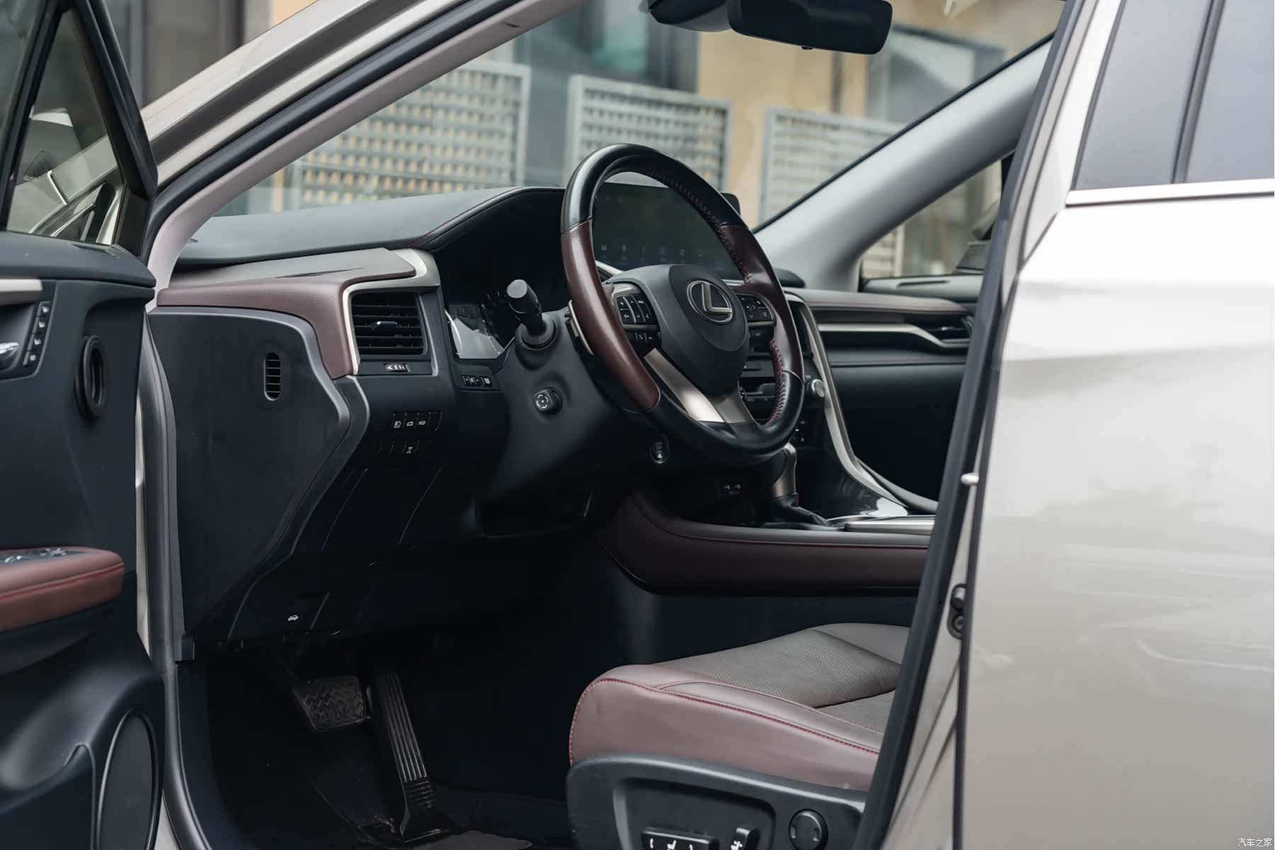 Lexus RX, 2021 11