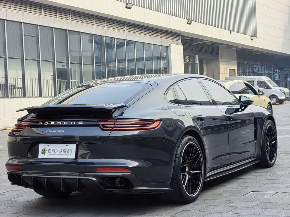 Porsche Panamera