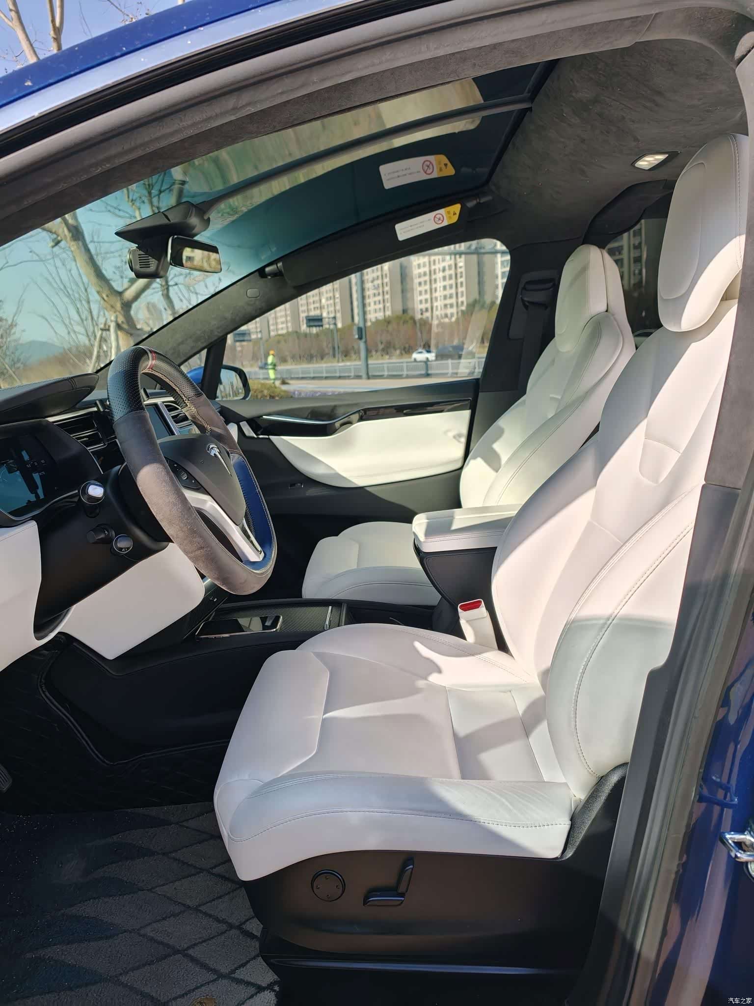 Tesla Model X, 2017 15