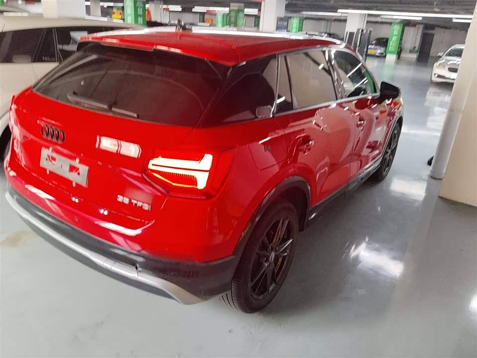 Audi Q2L Audi Q2L