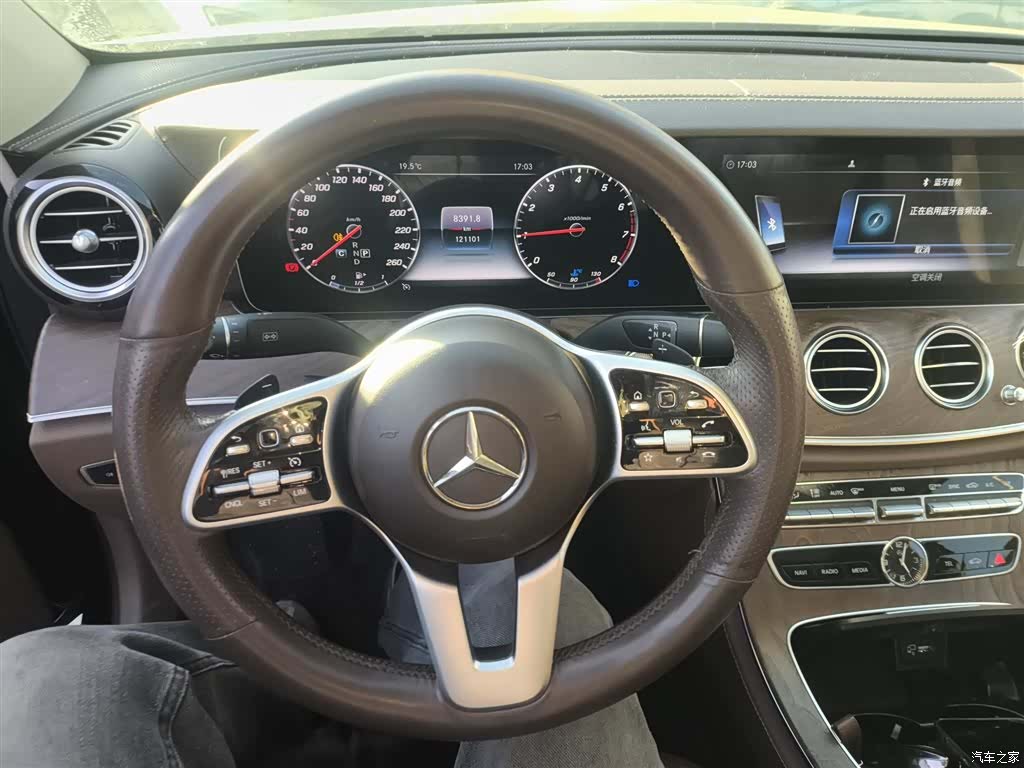 Mercedes-Benz E-Class, 2019 6