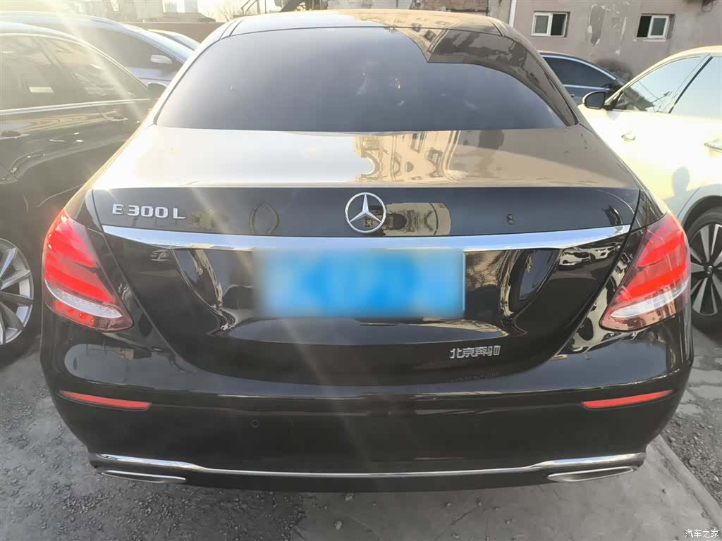 Mercedes-Benz E-Class, 2019 4