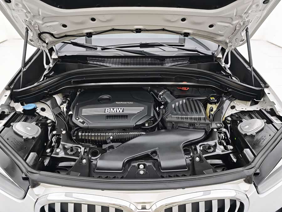 BMW X1 2022, фото 22